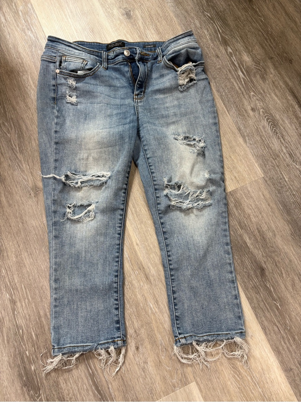 Judy Blue Light Blue Distressed capris